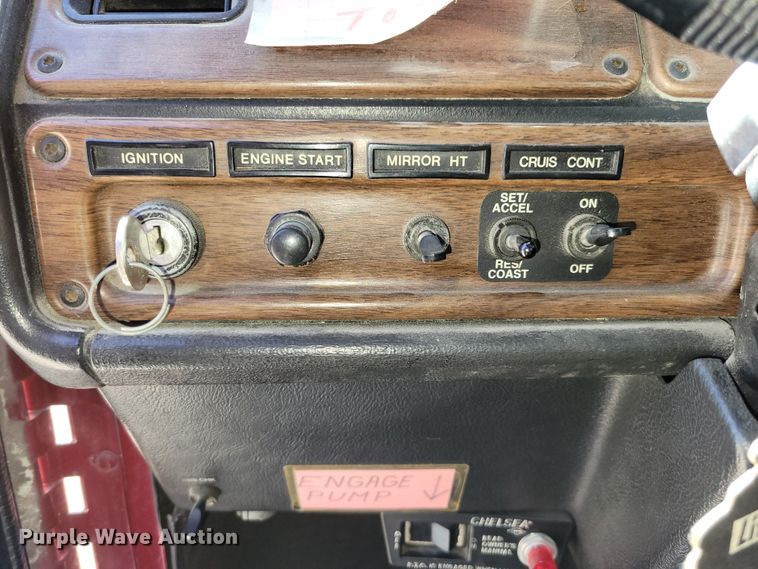 image for item DM2354 1994 Freightliner  tanker fire truck