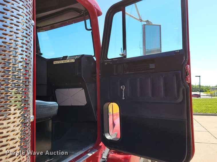 image for item DM2354 1994 Freightliner  tanker fire truck