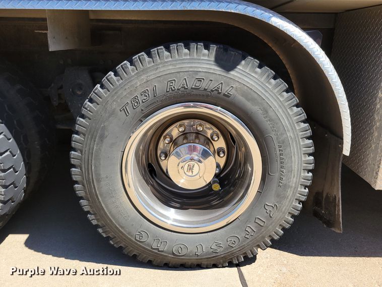 image for item DM2354 1994 Freightliner  tanker fire truck