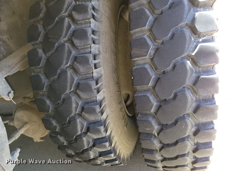 image for item DM2354 1994 Freightliner  tanker fire truck