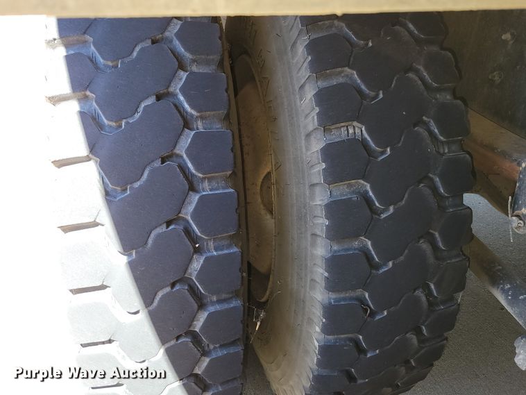 image for item DM2354 1994 Freightliner  tanker fire truck