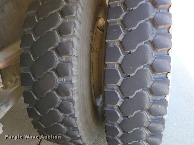 image for item DM2354 1994 Freightliner  tanker fire truck