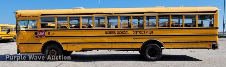 image for item DM2373 2001 International Genesis  school bus