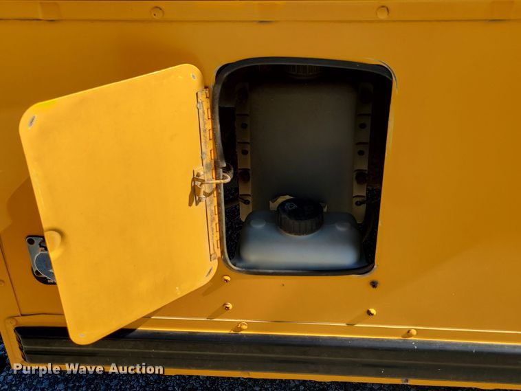 image for item DM2373 2001 International Genesis  school bus