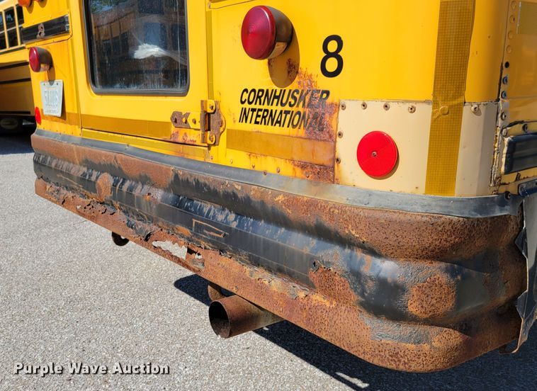 image for item DM2373 2001 International Genesis  school bus