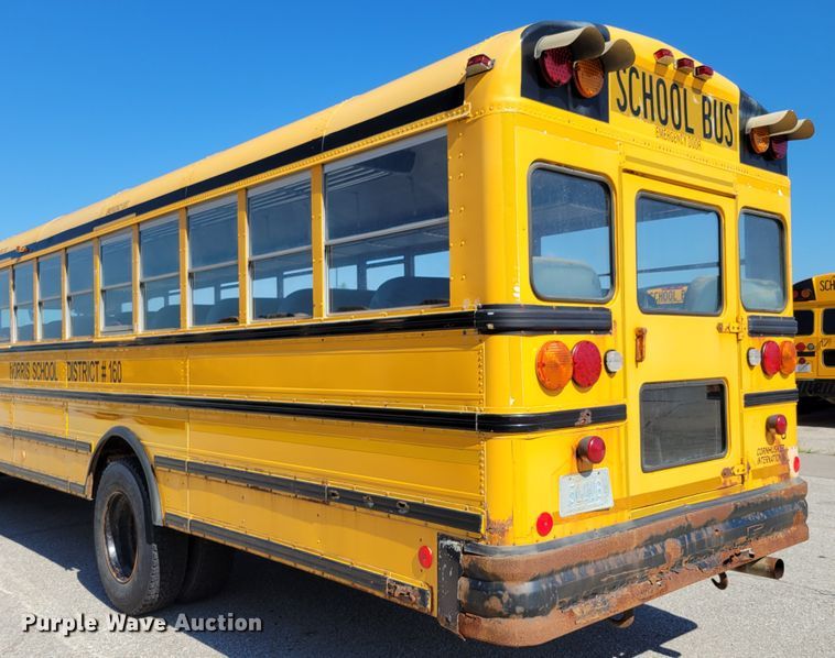 image for item DM2373 2001 International Genesis  school bus