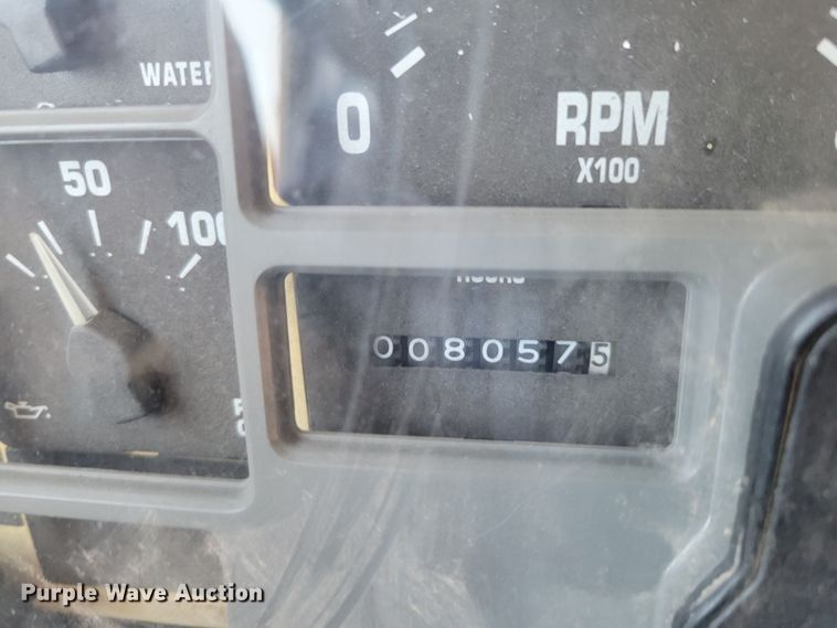 image for item DM2373 2001 International Genesis  school bus