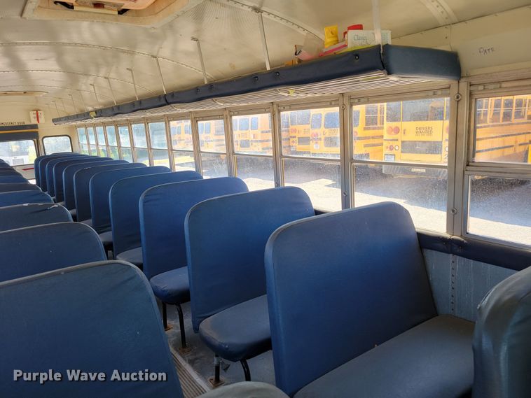 image for item DM2373 2001 International Genesis  school bus