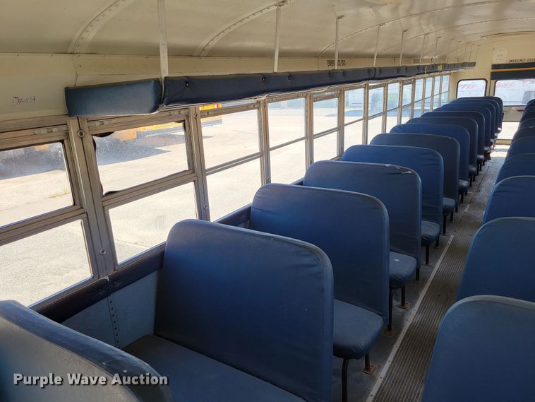 image for item DM2373 2001 International Genesis  school bus