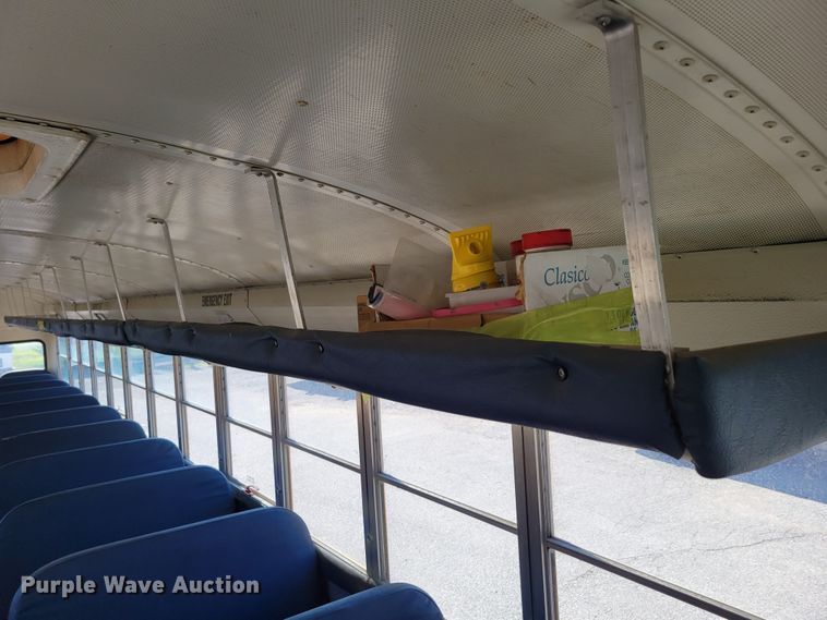 image for item DM2373 2001 International Genesis  school bus