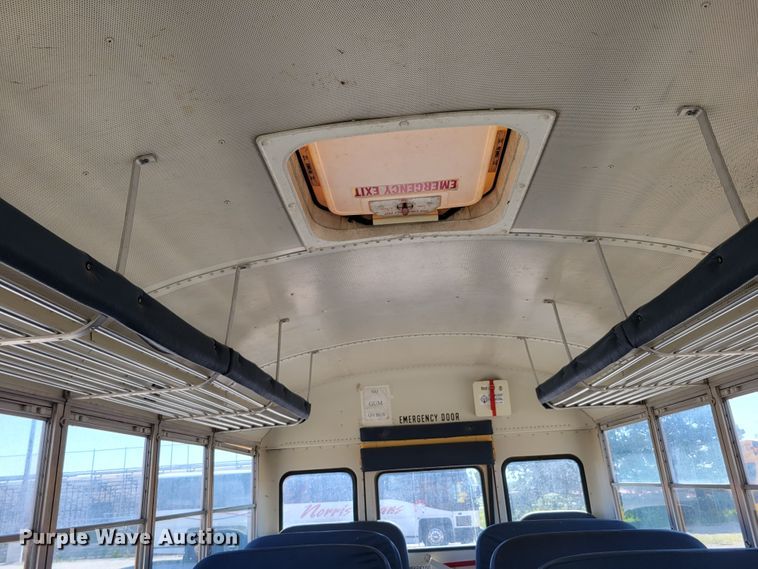 image for item DM2373 2001 International Genesis  school bus