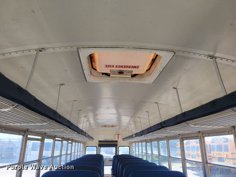 image for item DM2373 2001 International Genesis  school bus