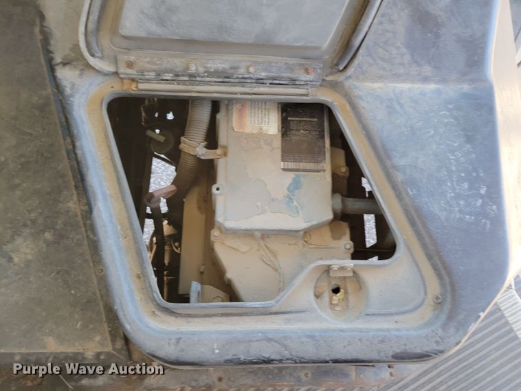 image for item DM2373 2001 International Genesis  school bus