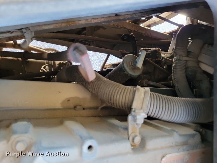 image for item DM2373 2001 International Genesis  school bus