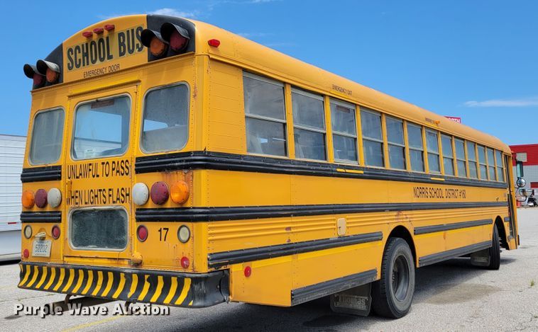 image for item DM2374 2004 Thomas Saf-T-Liner MVP EF  school bus