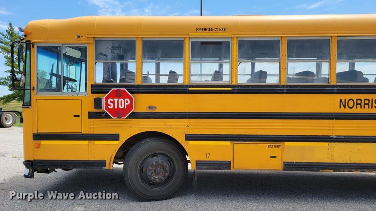 image for item DM2374 2004 Thomas Saf-T-Liner MVP EF  school bus