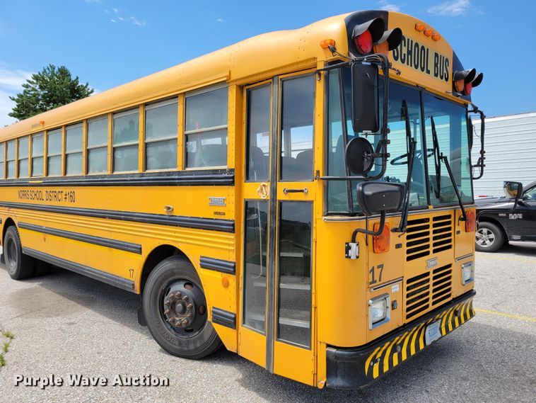 image for item DM2374 2004 Thomas Saf-T-Liner MVP EF  school bus