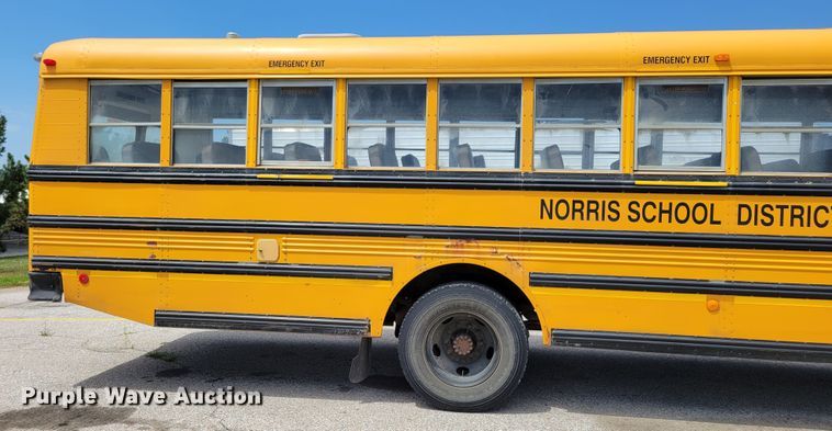 image for item DM2374 2004 Thomas Saf-T-Liner MVP EF  school bus