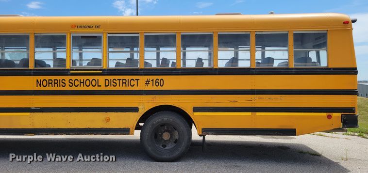 image for item DM2374 2004 Thomas Saf-T-Liner MVP EF  school bus
