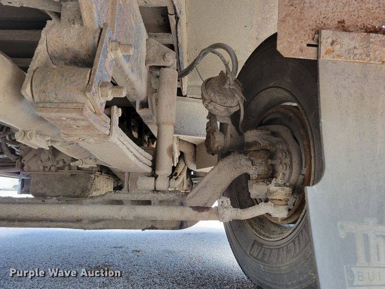 image for item DM2374 2004 Thomas Saf-T-Liner MVP EF  school bus