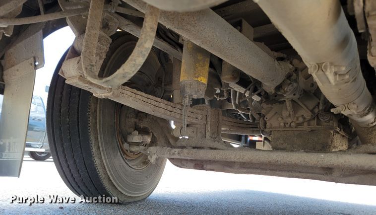 image for item DM2374 2004 Thomas Saf-T-Liner MVP EF  school bus