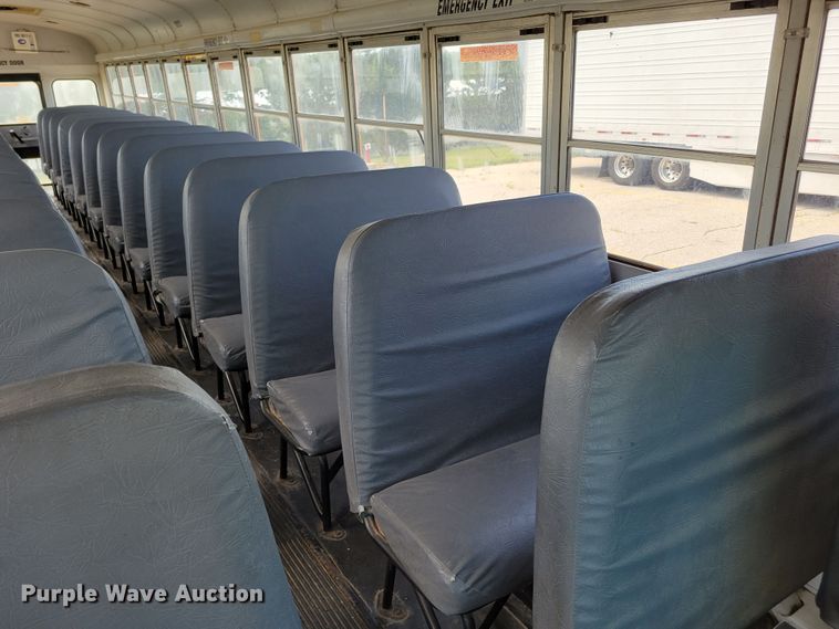 image for item DM2374 2004 Thomas Saf-T-Liner MVP EF  school bus