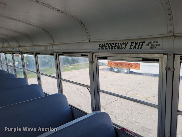 image for item DM2374 2004 Thomas Saf-T-Liner MVP EF  school bus