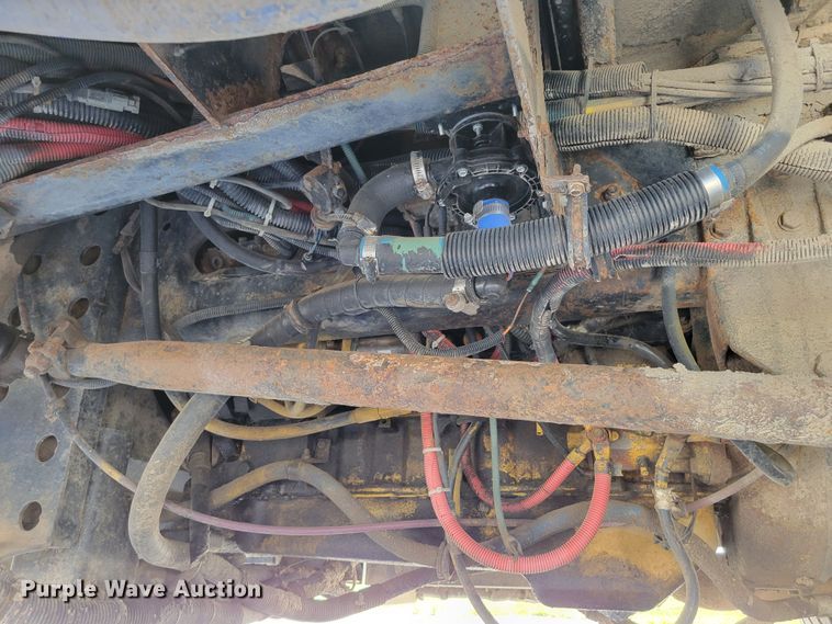 image for item DM2374 2004 Thomas Saf-T-Liner MVP EF  school bus