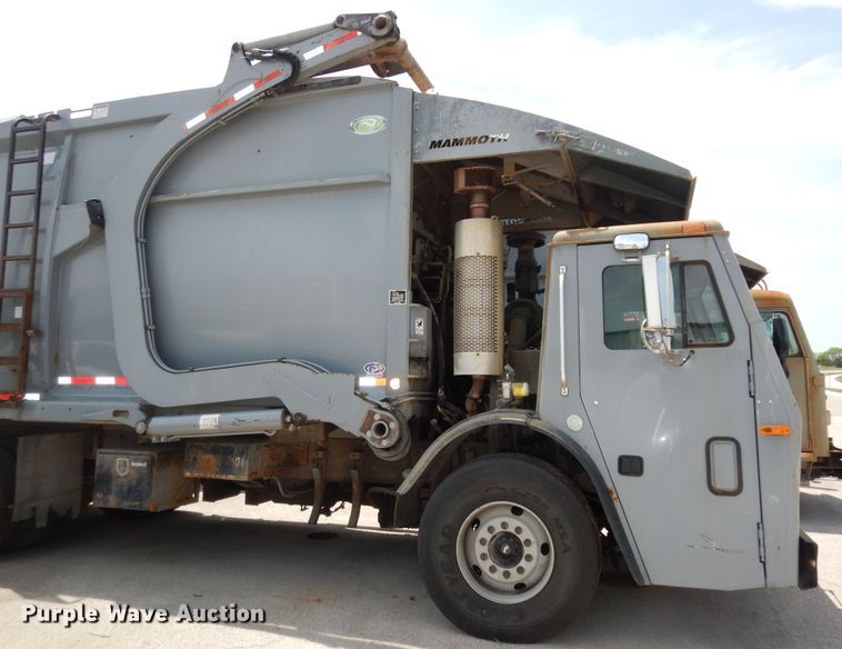 image for item DN1625 2015 Mack LEU633 Mammoth  refuse truck