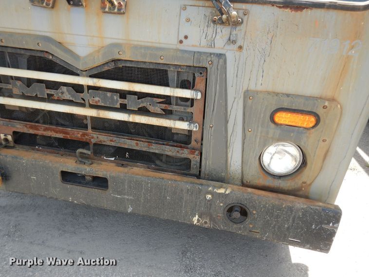 image for item DN1625 2015 Mack LEU633 Mammoth  refuse truck