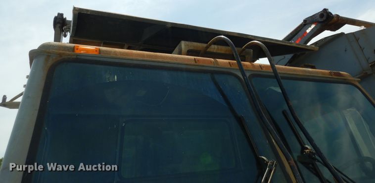 image for item DN1625 2015 Mack LEU633 Mammoth  refuse truck