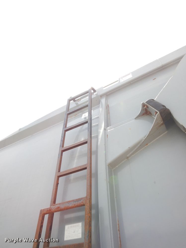 image for item DN1625 2015 Mack LEU633 Mammoth  refuse truck