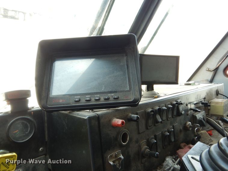 image for item DN1625 2015 Mack LEU633 Mammoth  refuse truck