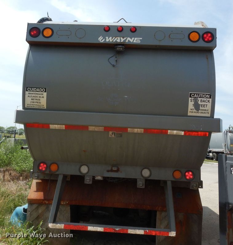 image for item DN1627 2013 Mack LEU613  refuse truck