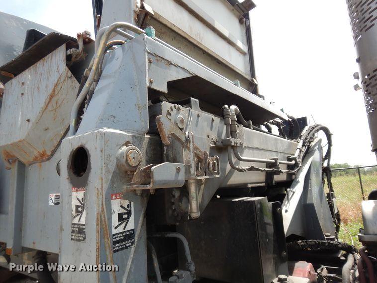 image for item DN1627 2013 Mack LEU613  refuse truck