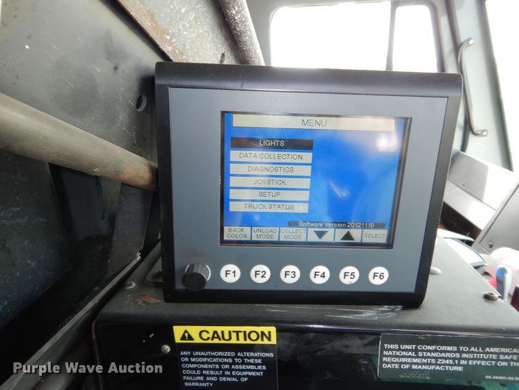 image for item DN1627 2013 Mack LEU613  refuse truck