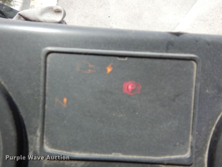 image for item DN1627 2013 Mack LEU613  refuse truck