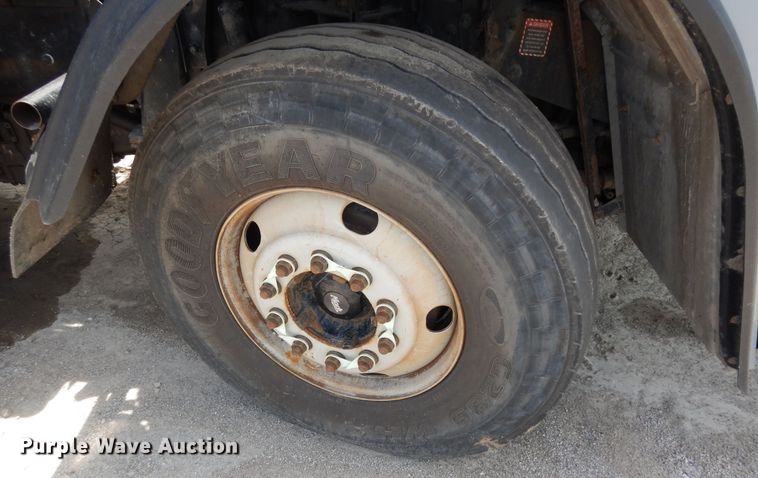 image for item DN1627 2013 Mack LEU613  refuse truck