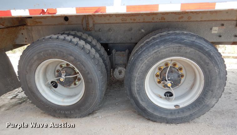 image for item DN1627 2013 Mack LEU613  refuse truck