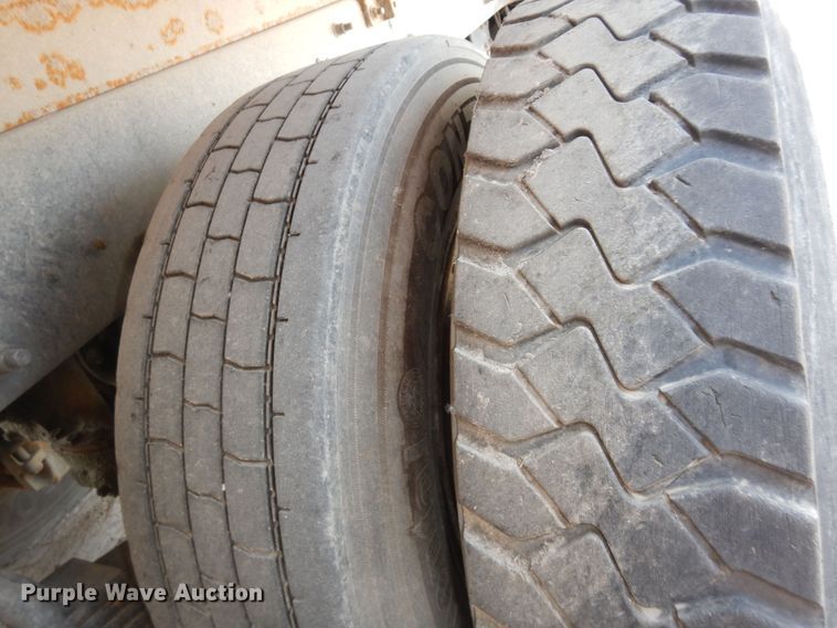 image for item DN1627 2013 Mack LEU613  refuse truck