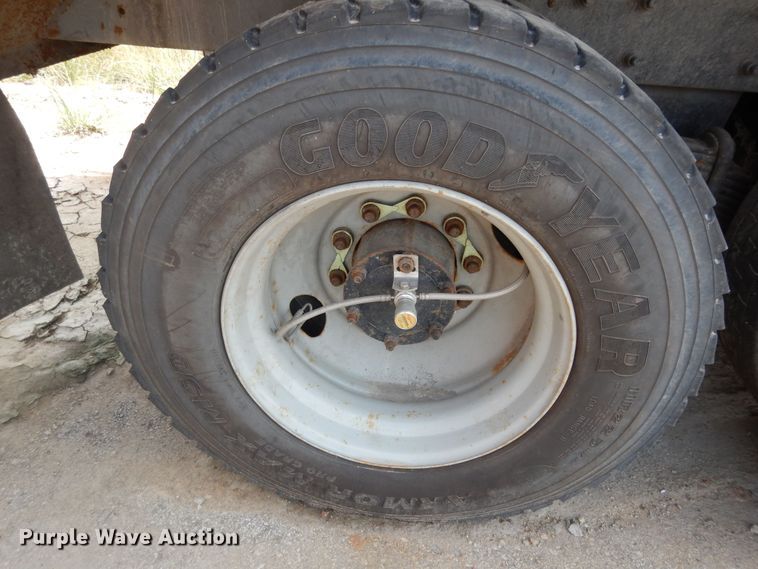 image for item DN1627 2013 Mack LEU613  refuse truck