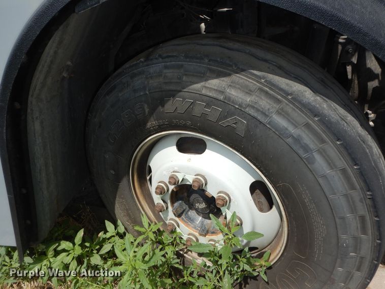 image for item DN1627 2013 Mack LEU613  refuse truck