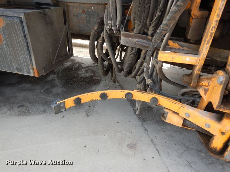 image for item DN1628 2014 Mack LEU613  refuse truck