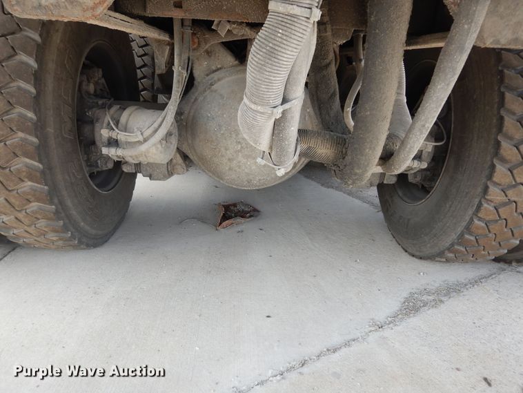 image for item DN1628 2014 Mack LEU613  refuse truck