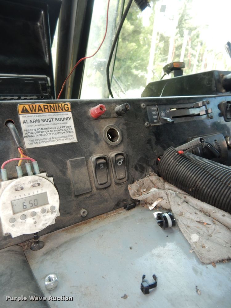 image for item DN1628 2014 Mack LEU613  refuse truck