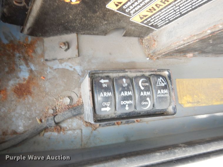 image for item DN1628 2014 Mack LEU613  refuse truck