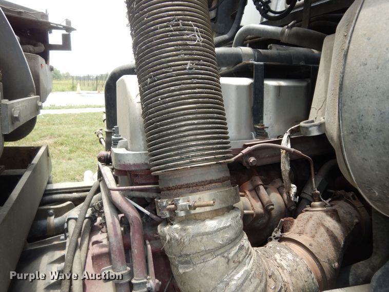 image for item DN1628 2014 Mack LEU613  refuse truck