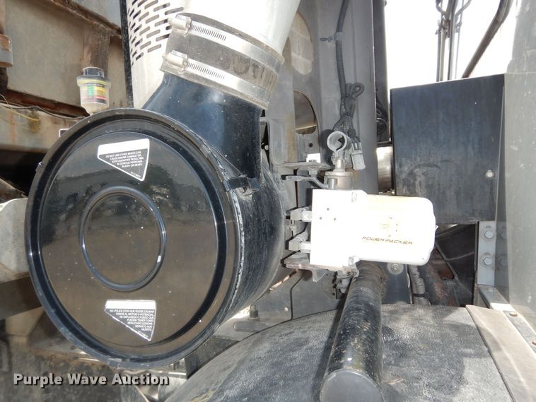 image for item DN1628 2014 Mack LEU613  refuse truck