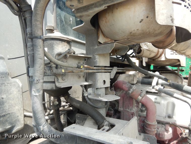 image for item DN1628 2014 Mack LEU613  refuse truck