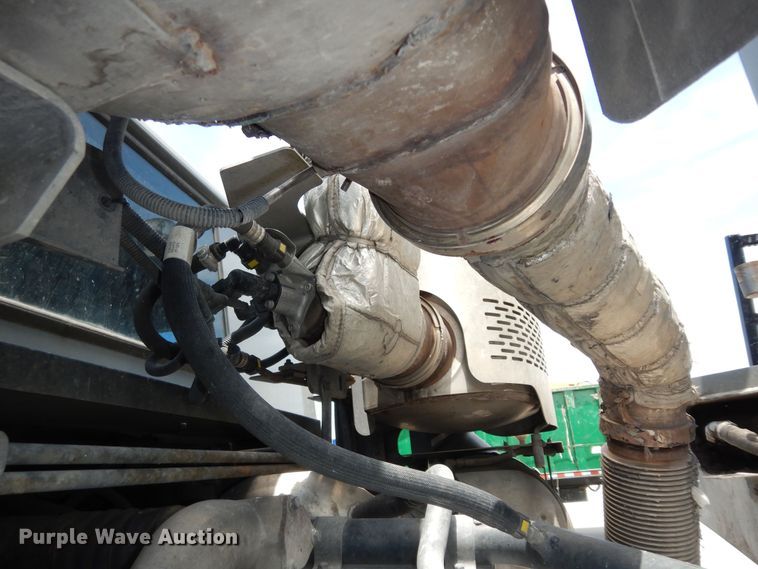 image for item DN1628 2014 Mack LEU613  refuse truck